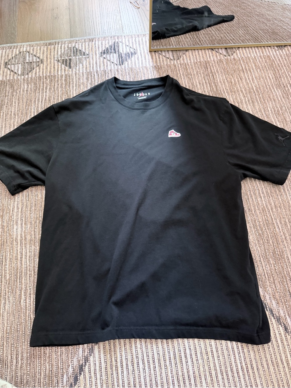 Michael Jordan Men’s shirt with embroidered sneaker